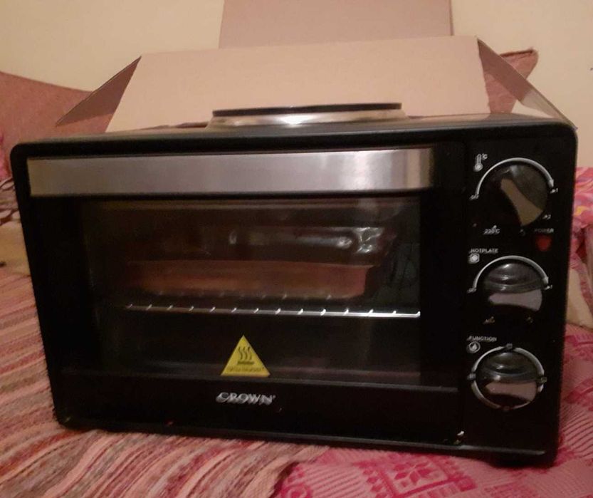 Електрическа фурна CROWN модел COV-2316SB