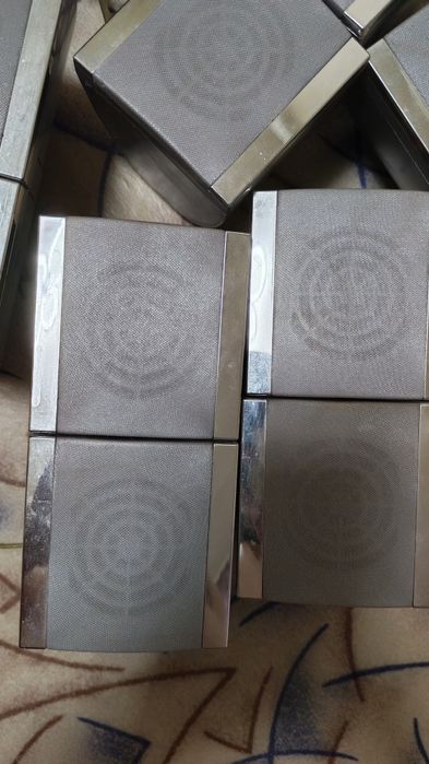 Продам 5 маленьких колонок