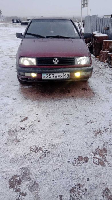 Продам Volkswagen Venta 1993г