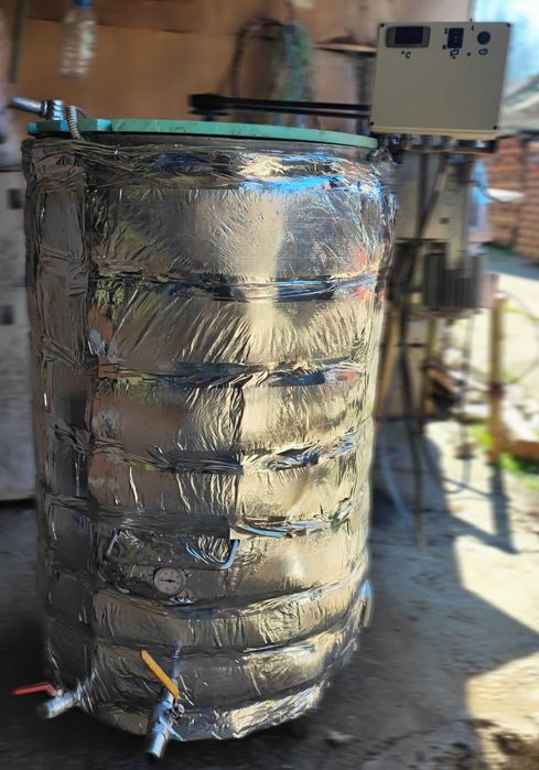 Машина за инвертиран сироп 280л за пчели