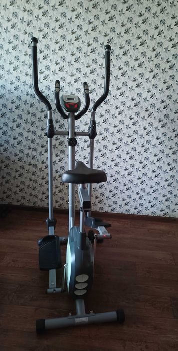 Продам велотренажёр Loncstyle