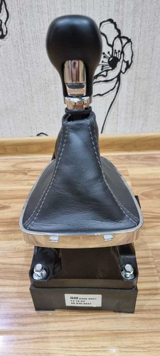 Рычаг МКПП в сборе с кулисой от Малибу 1 (вторая позиция)