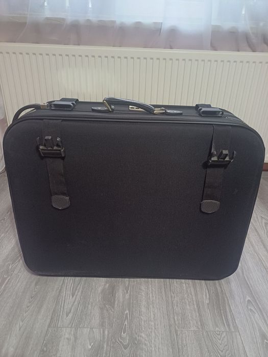 Geamantan, troler mare