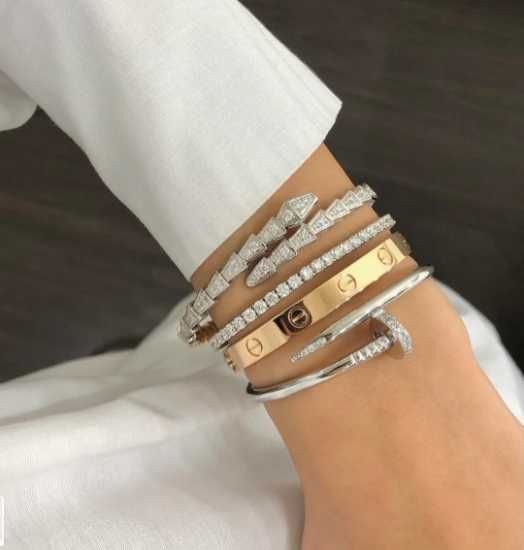 Луксозна Гривна с детелини Van Cleef Alhambra, Гривна Пирон Cartier