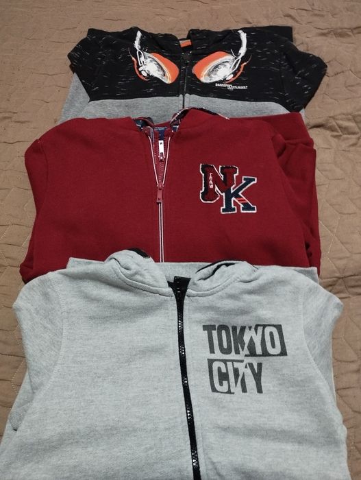 Три броя  детски суичъри