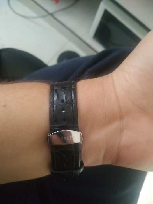 Продаются часы carrera