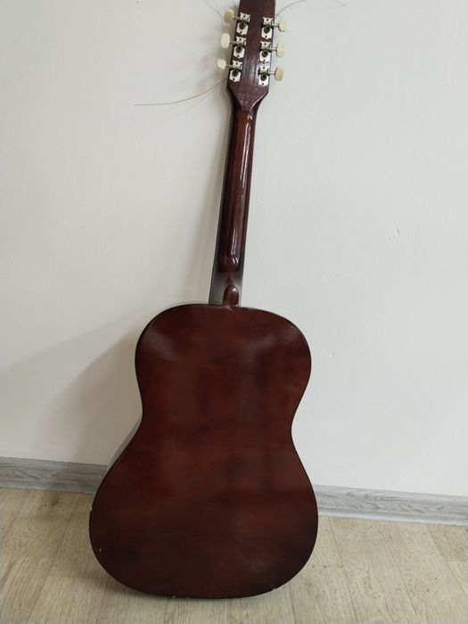 Жана гитара сатылады