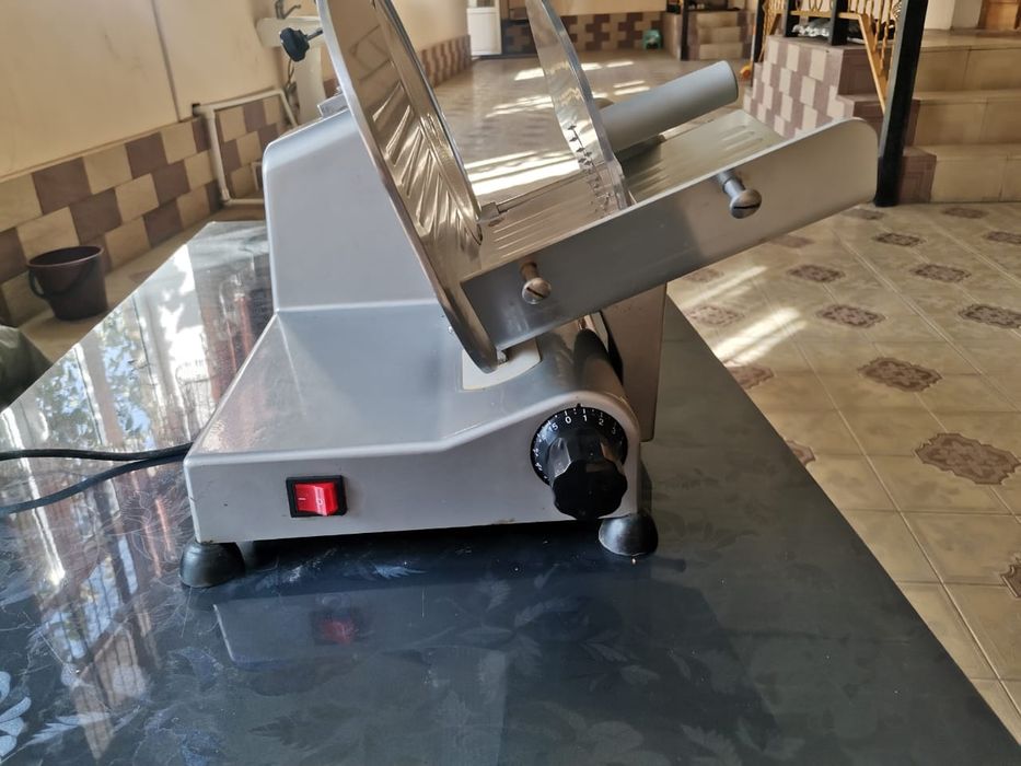 Жуда сифатли Слайсер Итальянский, Beckers Italian