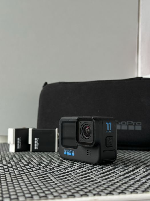 Gopro hero 11 black, 2 baterii enduro, card 32GB