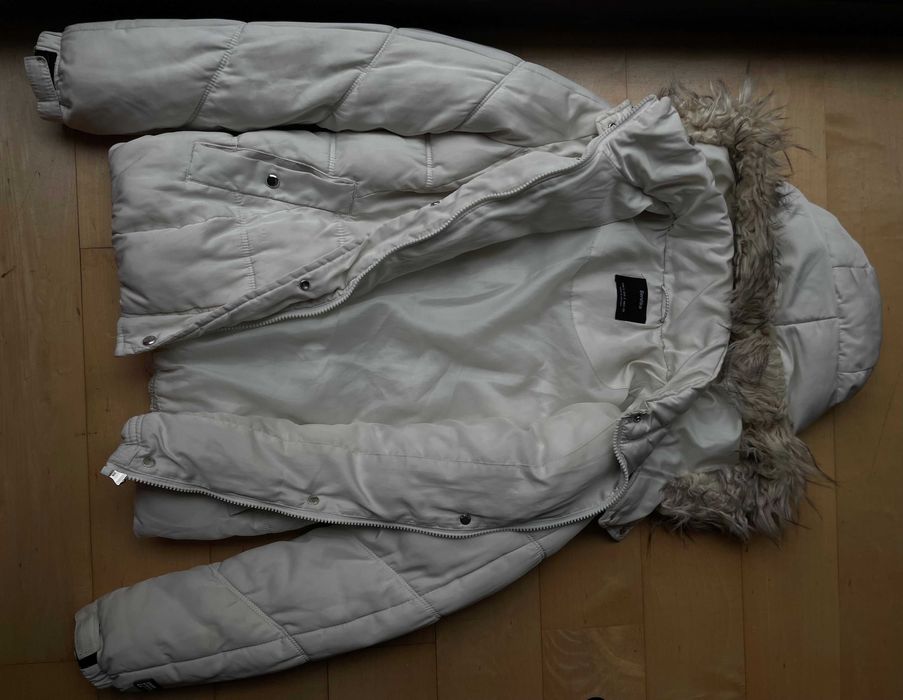 Geaca de iarna Bershka (dama) marimea S