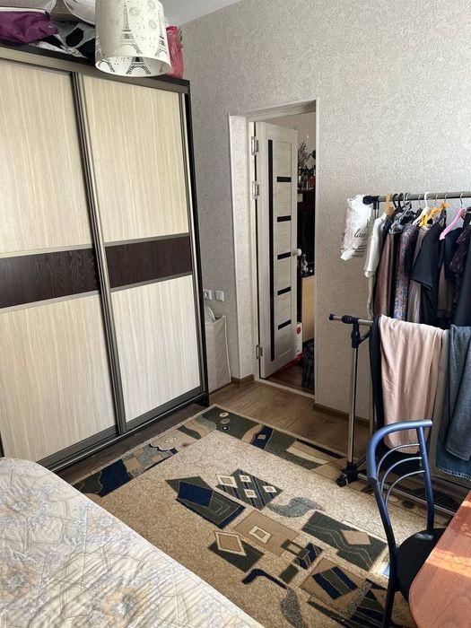 1в2/2/5 Авиасозлар 1, балкон 3на3,не торец