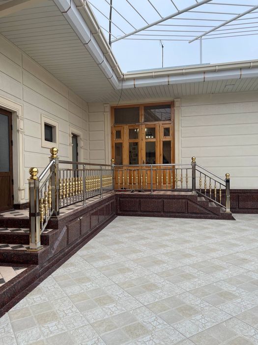 Perila uyning hovli qismi uchun eng qulay fasoni