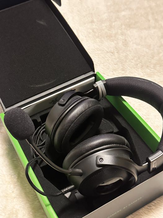 Геймърски слушалки Razer Kraken V3