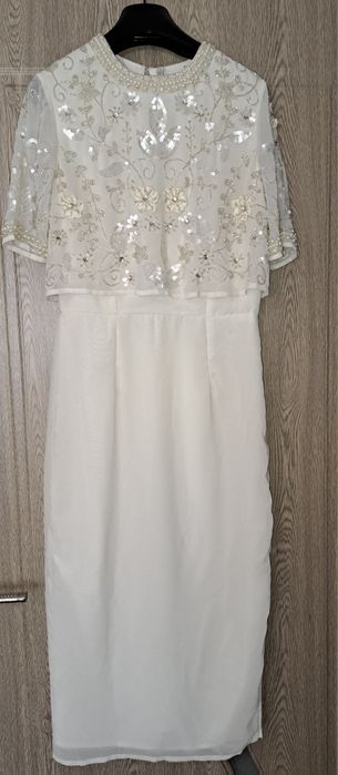 Rochie eleganta alba midi cu aplicatii