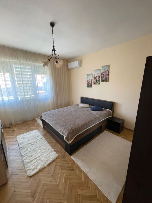 Дава се под наем Тристаен апартамент в Пловдив, Център - 86 кв.м за 561 € - Снимка #8