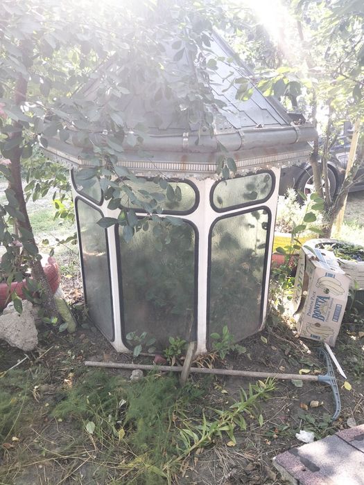 Acoperiș decorativ pentru fântână – stil tradițional