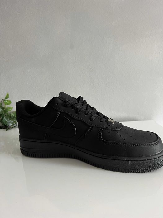 Air Force 1 Black Matte 42
