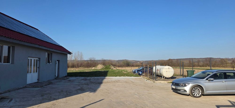 Vând Brutărie - Patiserie, teren 1.2 hectare, panouri fotovoltaice.