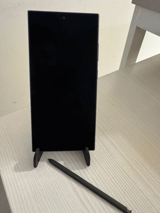 Продам Samsung S24 Ultra 12/256