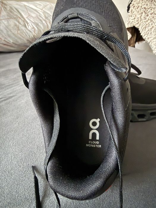 Vand adidasi on running