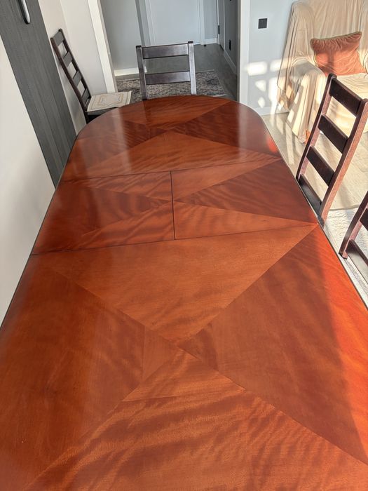 Продам стол в хорошем состоянии