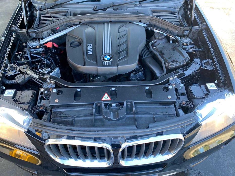 dezmembrez bmw X3 f25 2.0d automat/bara fata x3/faruri x3/usa fata x3