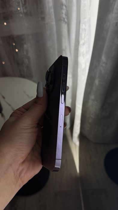 Iphone 14 pro purple