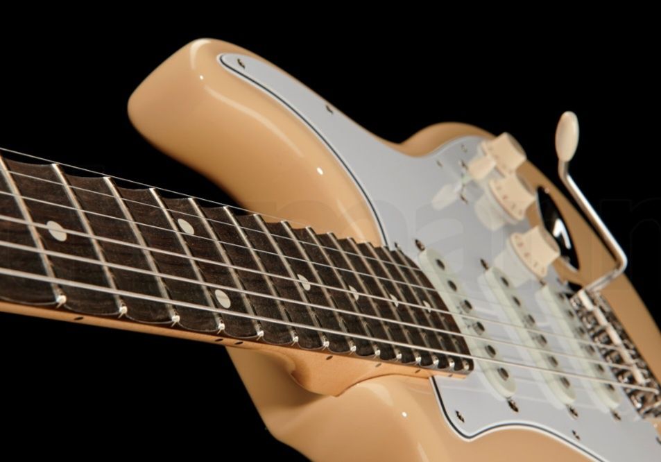 Fender Yngwie Malmsteen RW VW