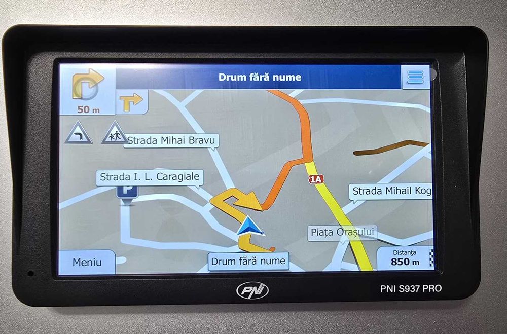 GPS tancul mic - S937 PRO 4GB RAM 64GB STOCARE 7 inch Android 13 WiFi CarPlay si Android Auto NETFLIX DISCOUNT 30 LEI