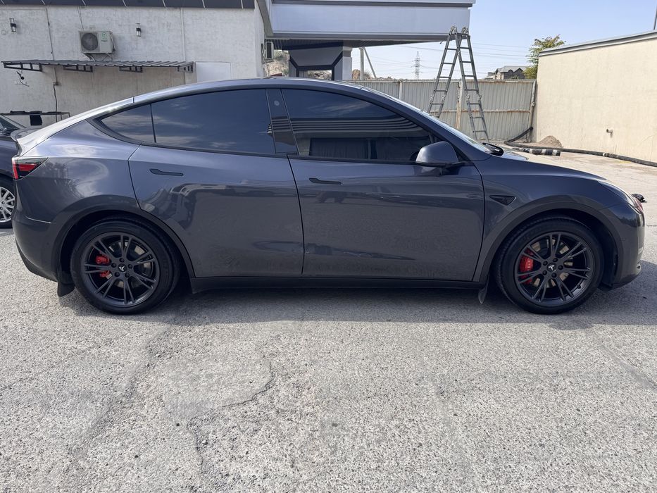 Tesla Model Y, Dual Motor 2021