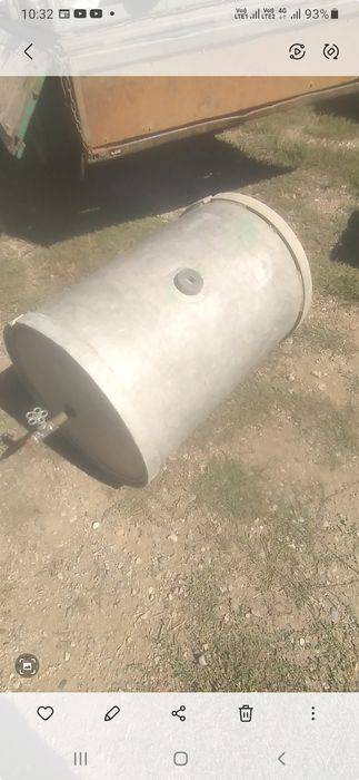 Бочка алюминиевая.