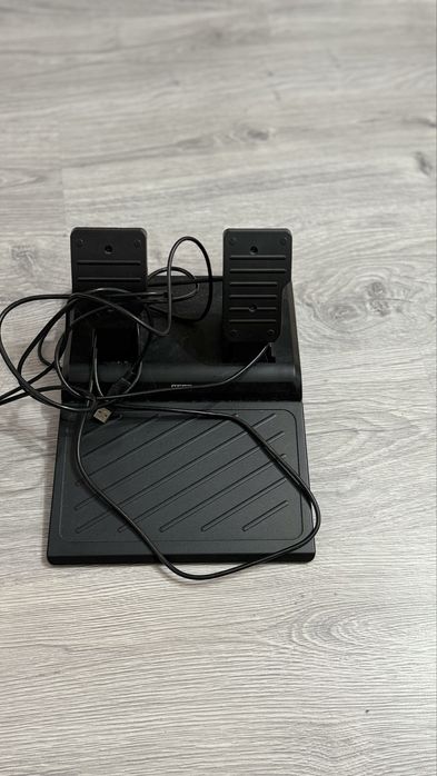 Volan Hori Racing Wheel Apex (RWA) – PS4 / PS3 / PC + pedale