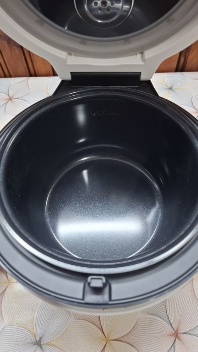 Instant Pot оризоварка  +  готвене на пара 12 чаши / 2.8 ,600W