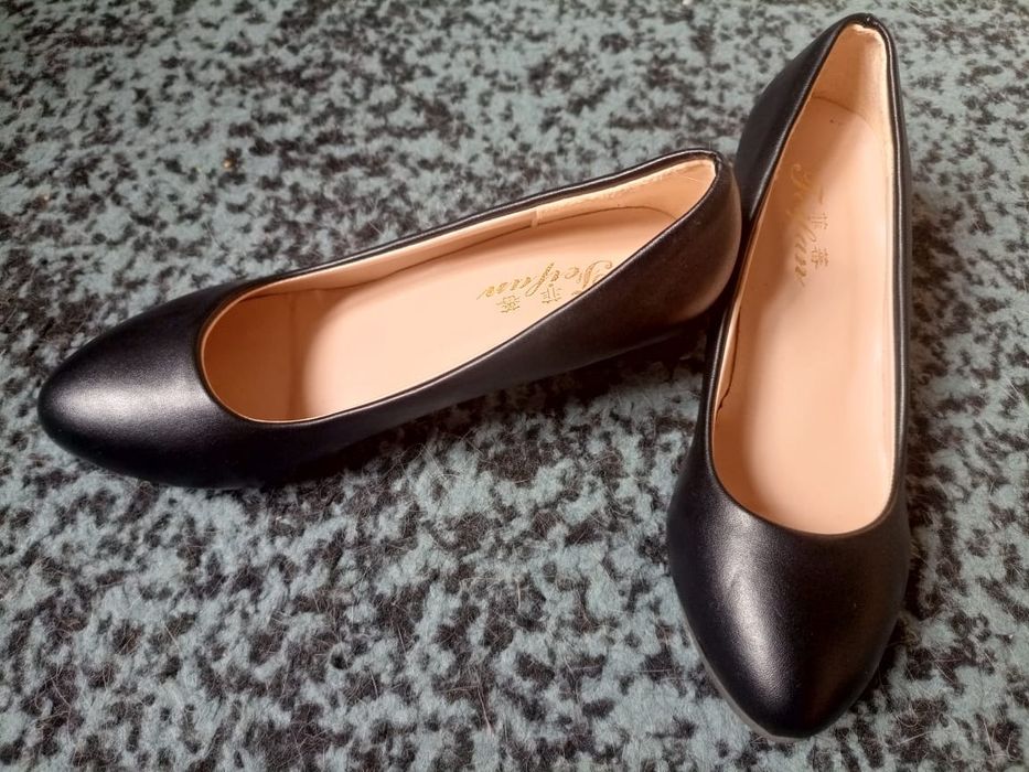 Продаю красивые туфли