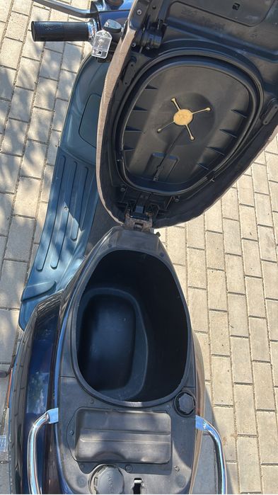 Scuter Piaggio Vespa