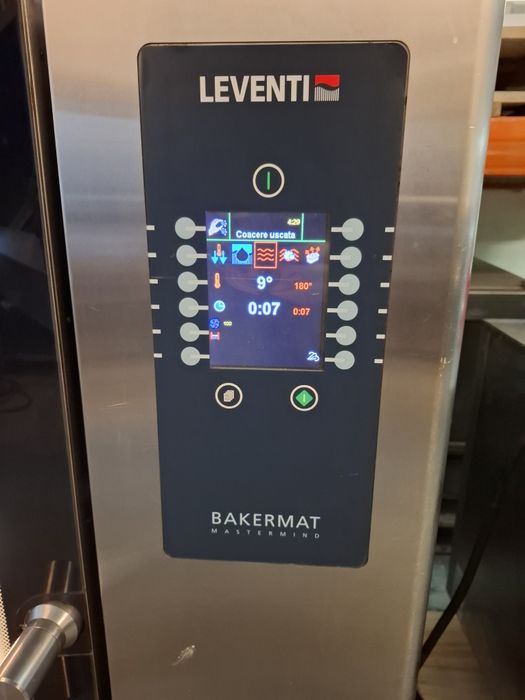 Cuptor electric convectie