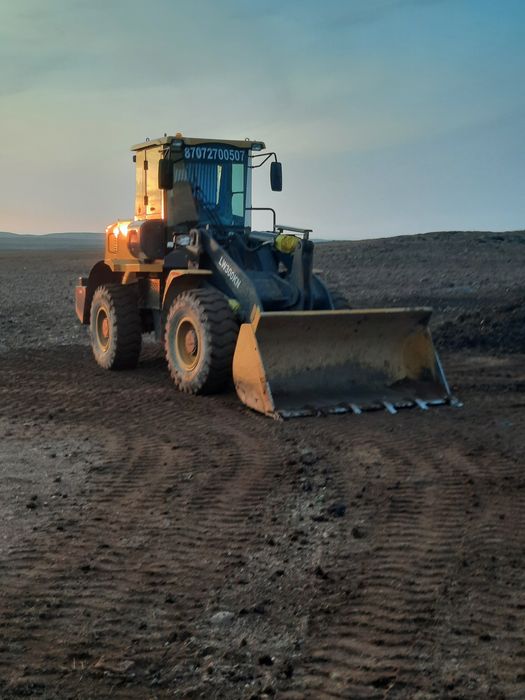 Услуги  погрузчика.