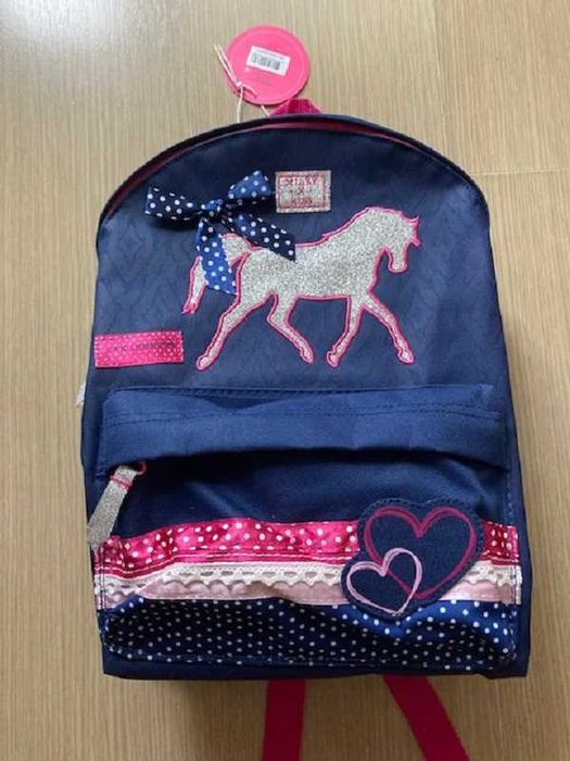 Детска раница и несесер с конче Milky X Kiss, нови