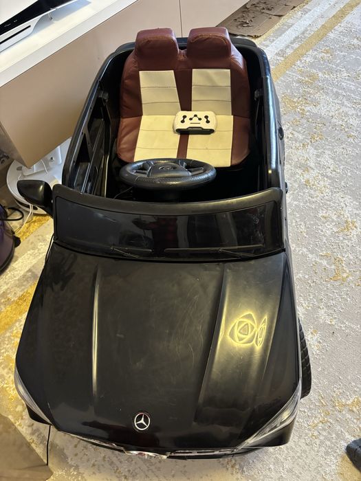 Машинка на пульте управления