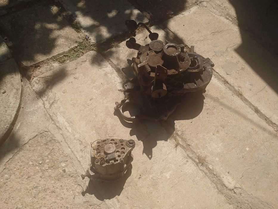 Скоростна кутия за Трабант и алтернатор