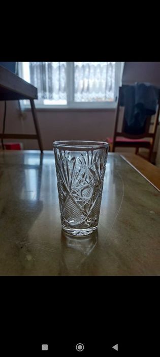 Кристален сервиз - чаши и чинии