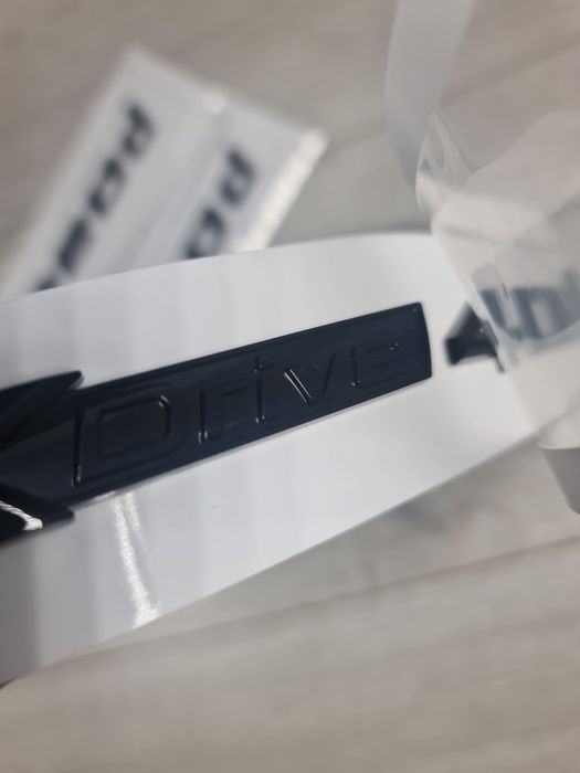 Emblema-Sigla-Logo-Xdrive-20d-30d-40d-Neagra-Bmw-X1-X3-X5-X6-X7