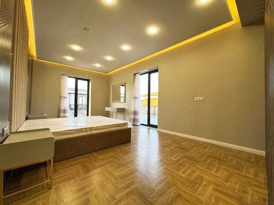 Сдаётся Евродом 2-соток около Джуманжи ресторан дизайнерский Лофт