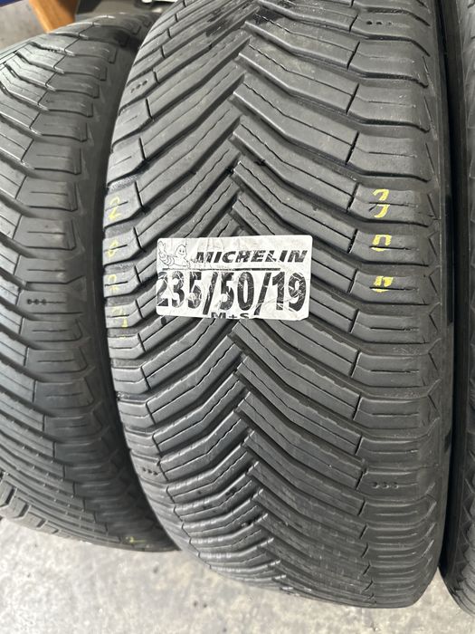255/45/19 - 235/50/19 Michelin M+S