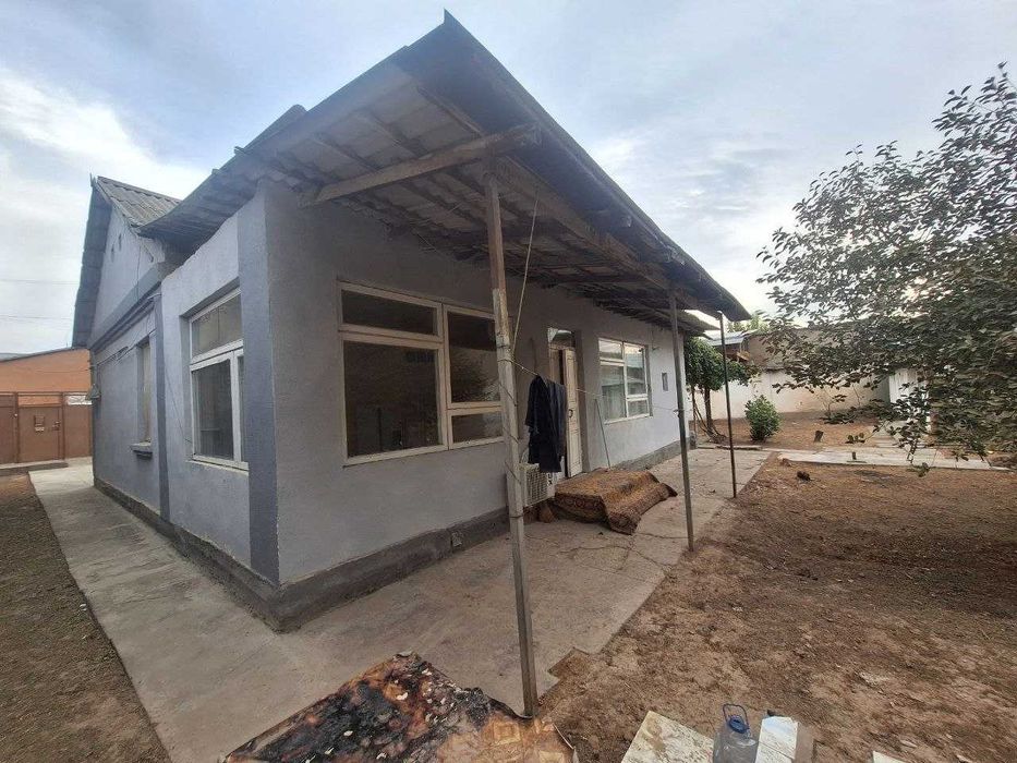 Продается Дом состоит из 5 комнат, веранды.Рядом с горгазом.