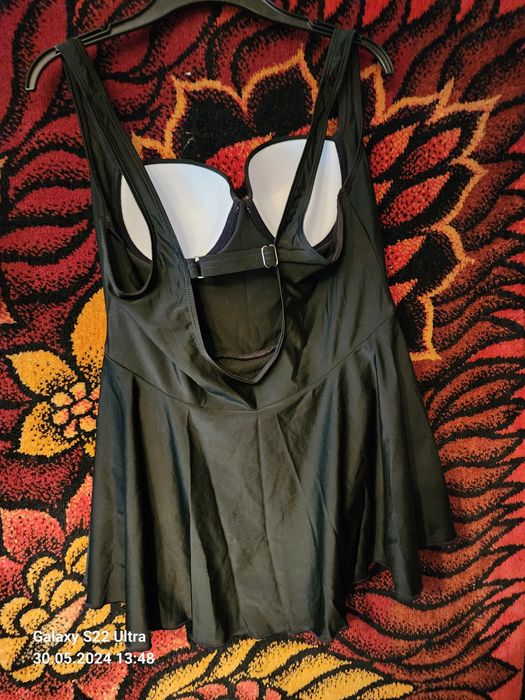 Продаётся новый стильный купальник