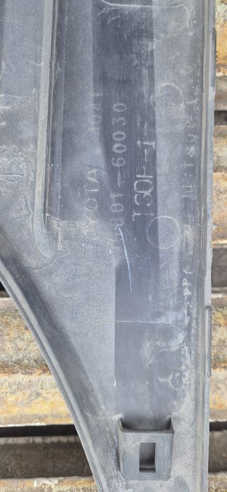 Накладка тайота прадо 90