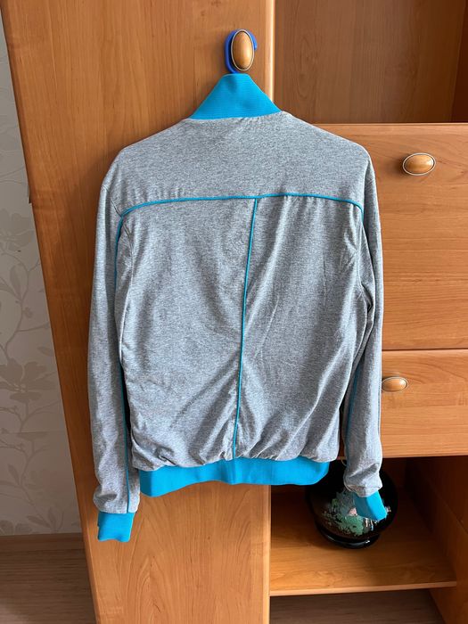 Двулицево пролетно спортно синьо яке