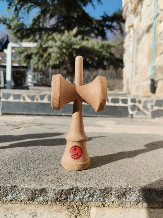 Kendama europe+ 2 Ken europe de vanzare
