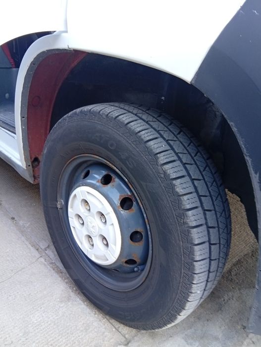 Furgoneta de vânzare